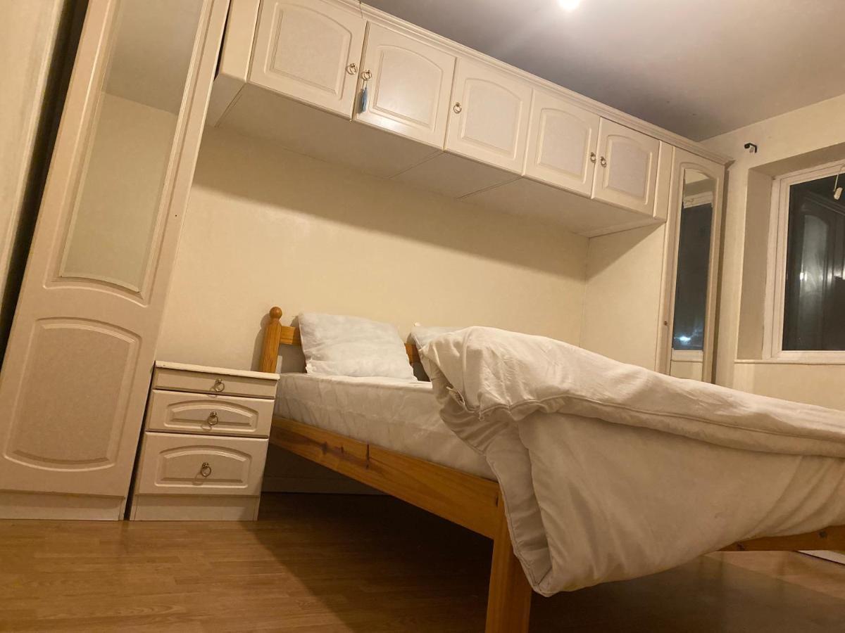 La Mansion Bed and Breakfast Wednesbury Exteriör bild