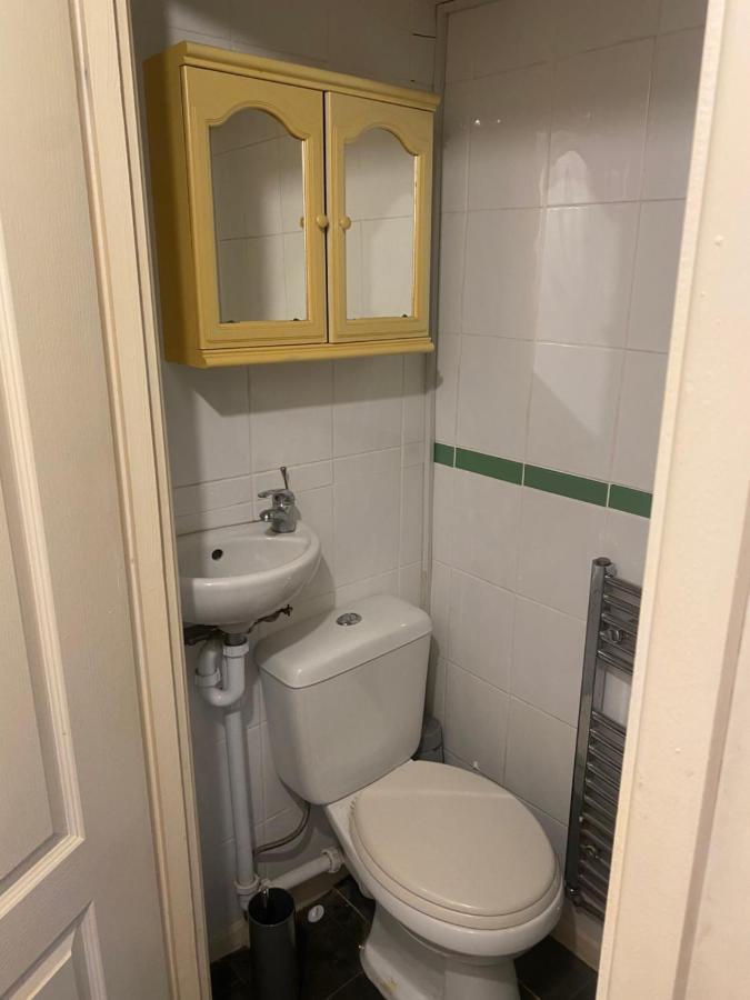 La Mansion Bed and Breakfast Wednesbury Exteriör bild