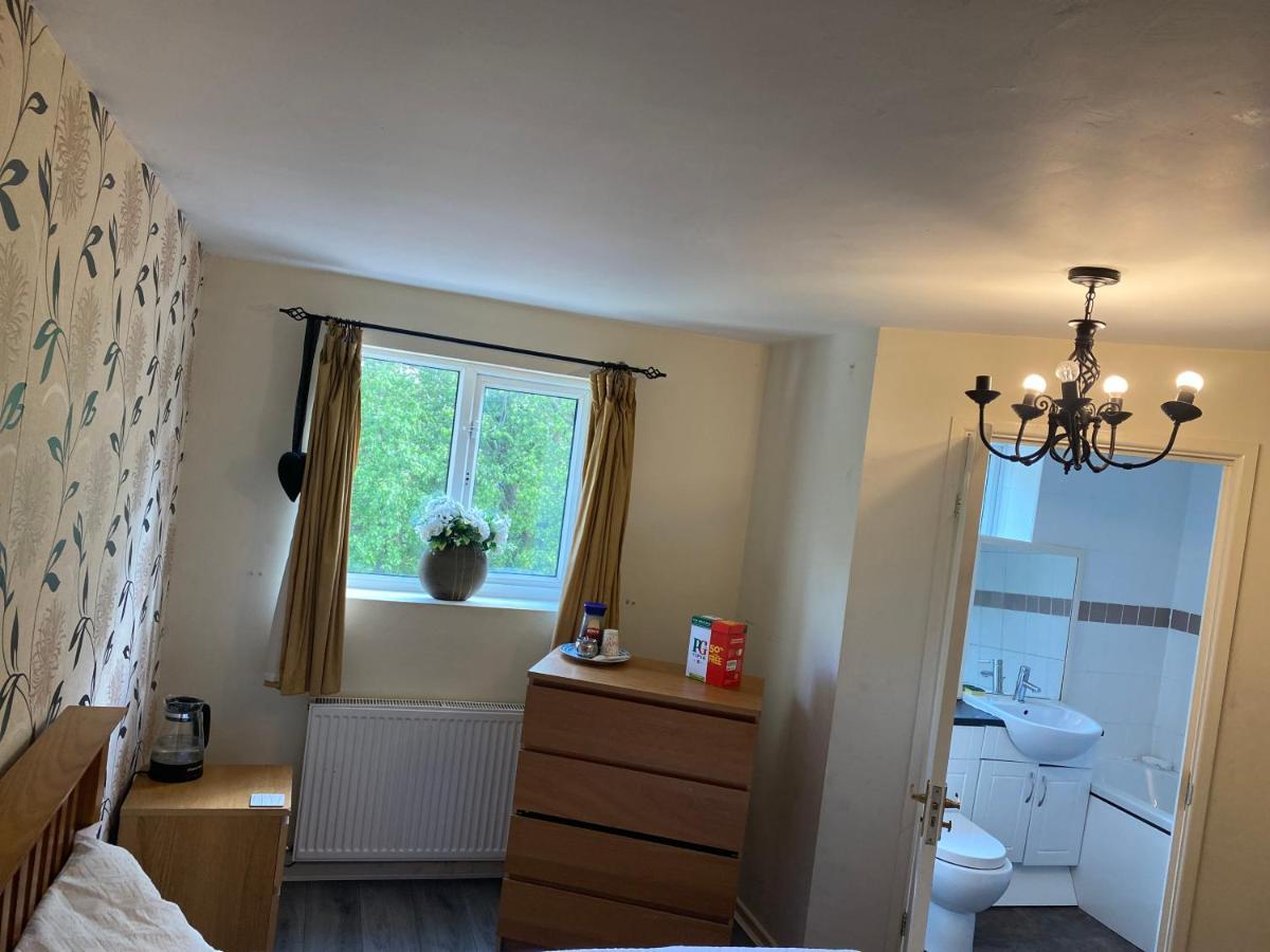 La Mansion Bed and Breakfast Wednesbury Exteriör bild