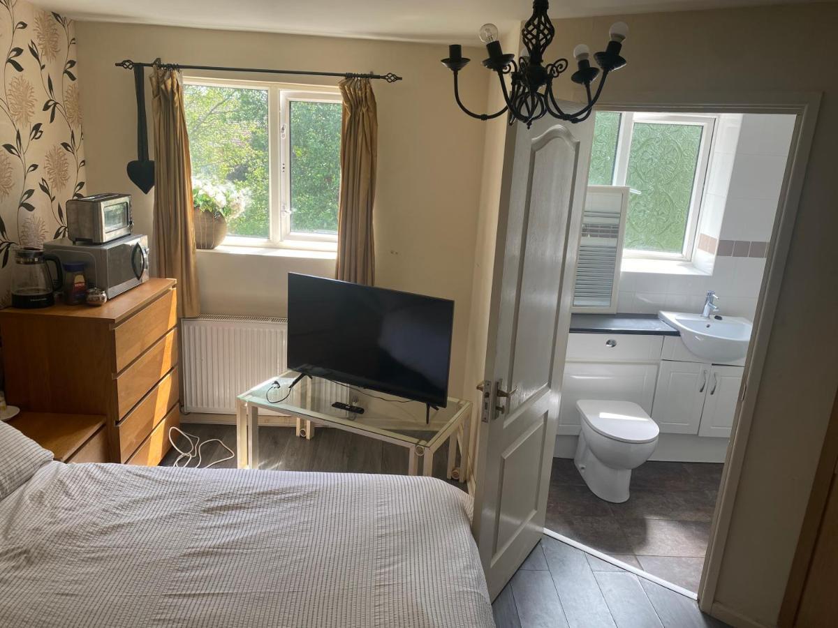 La Mansion Bed and Breakfast Wednesbury Exteriör bild